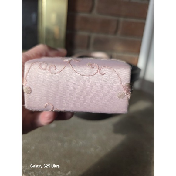 Vintage La Regale Pink Embroidered Purse Satin Clutch Evening Formal Balletcore - Picture 6 of 10